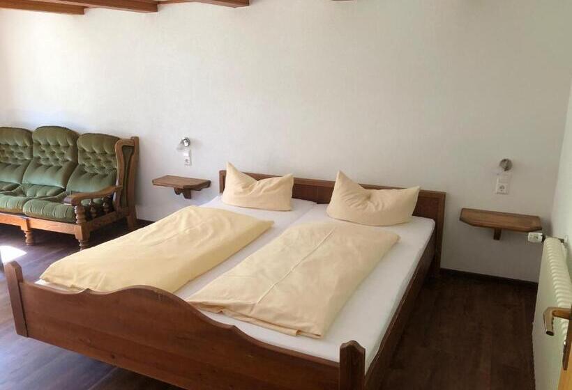 Quarto Estandar, Das Schwarzwald