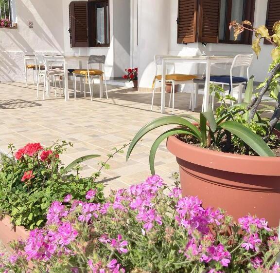 经济房, La Meriggia B&b