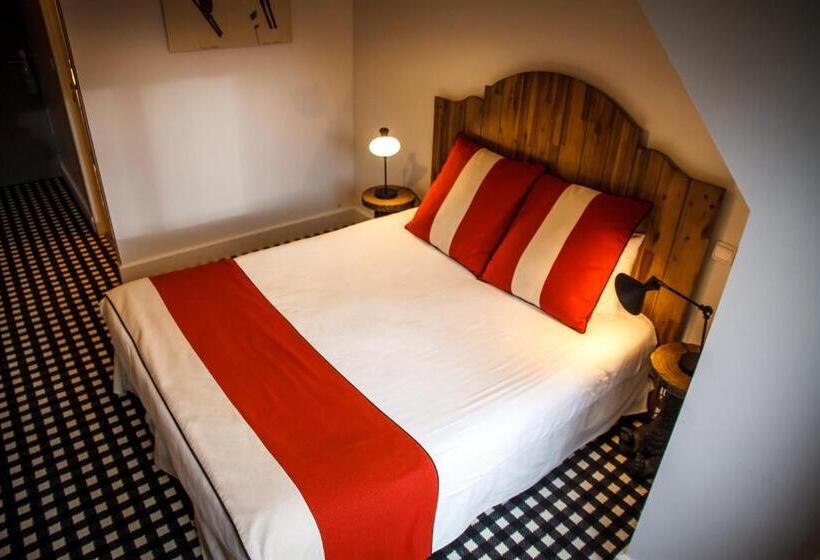 Номер Стандарт, Hôtel Mir