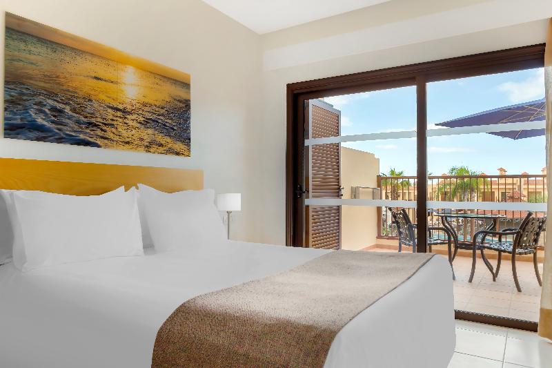 Escritório Estándar, Royal Sunset Beach Club