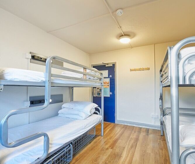 Кровать в Многоместном Номере с Общей Ванной, St Christopher S Inn Shepherd S Bush
