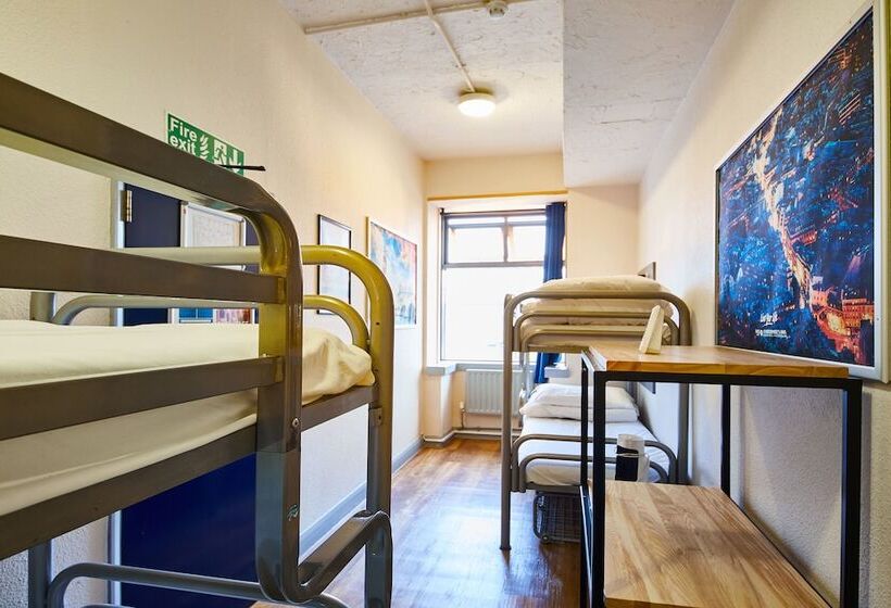 Кровать в Многоместном Номере с Общей Ванной, St Christopher S Inn Shepherd S Bush