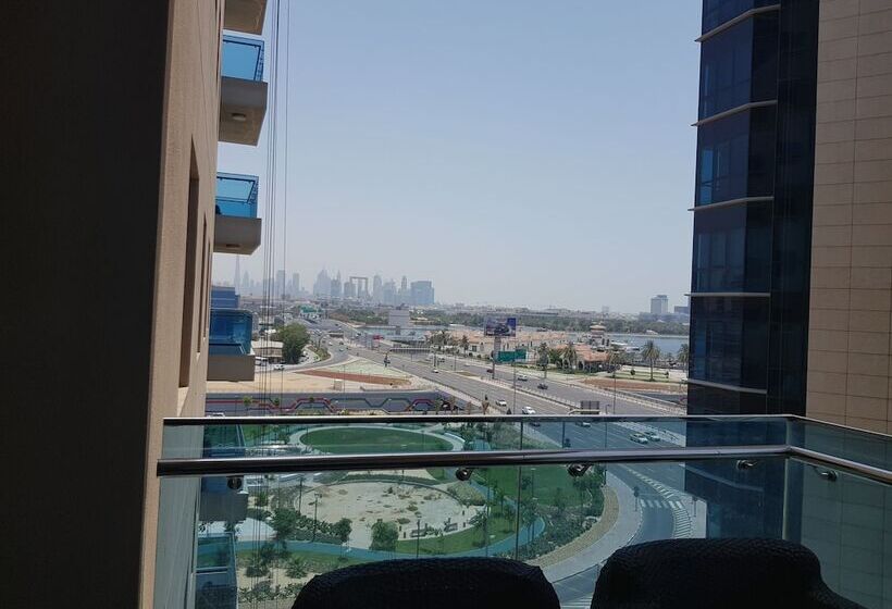 Апартаменты 2 Спальни, Tulip Creek Hotel Apartments