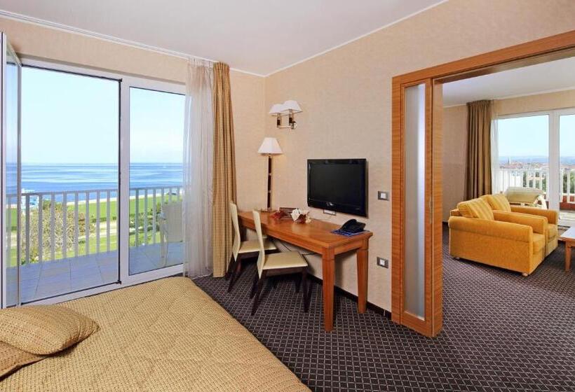سوئیت با چشم‌انداز, Mirta  San Simon Resort