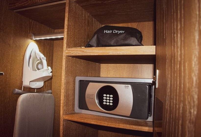 Номер Deluxe Вид на Сад, Doubletree By Hilton Resort & Spa Marjan Island