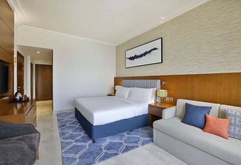 Семейный Номер Вид на Море, Doubletree By Hilton Resort & Spa Marjan Island