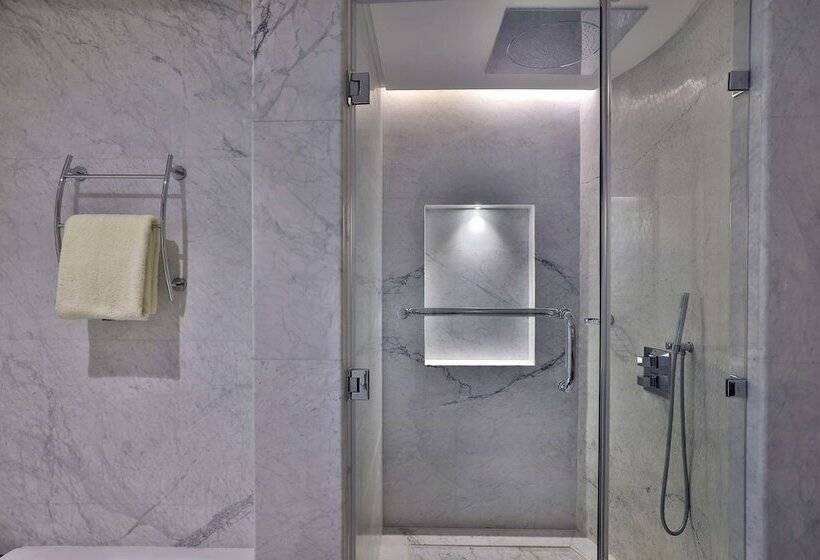 Королевский Люкс, Doubletree By Hilton Resort & Spa Marjan Island