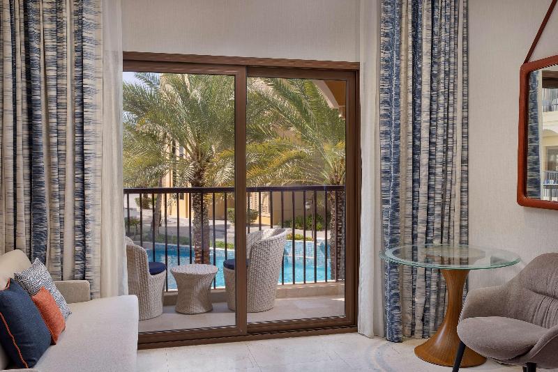 Номер Стандарт с Балконом, Doubletree By Hilton Resort & Spa Marjan Island
