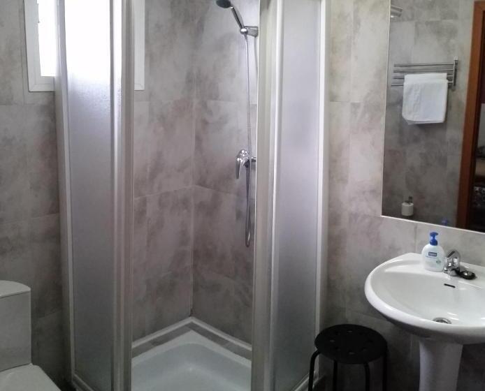 اتاق استاندارد یک نفره, Hostal San Vicente Ii