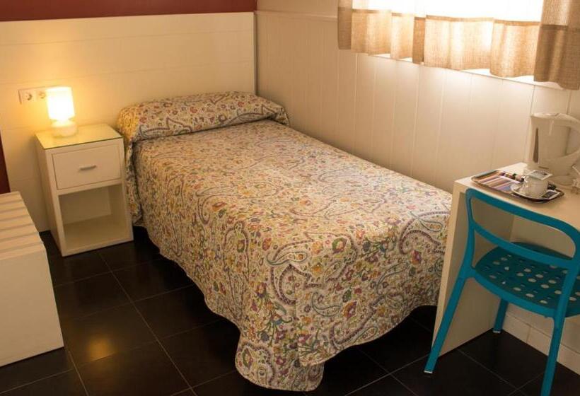 اتاق استاندارد یک نفره, Hostal San Vicente Ii