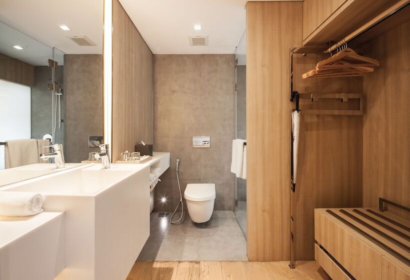 اتاق لوکس با تخت بزرگ, Ad Lib Hotel Bangkok