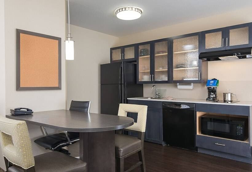 Suíte para Deficientes Físicos, Candlewood Suites Bloomington, An Ihg