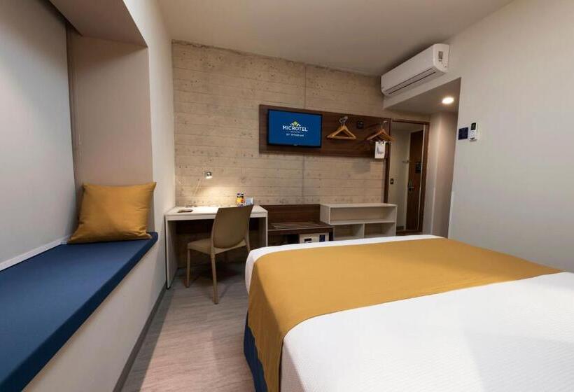 장애인을 위한 스탠다드 룸, Microtel Inn & Suites By Wyndham Guadalajara Sur