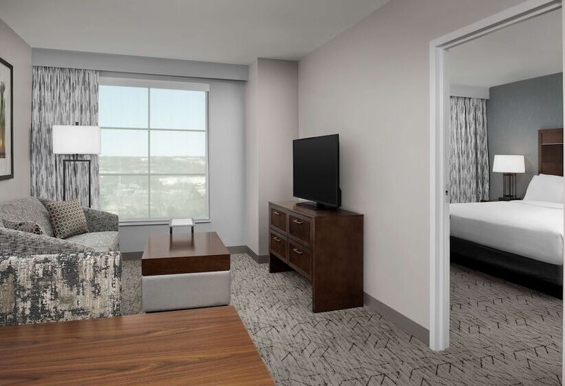 스위트 킹사이즈 침대, Embassy Suites Springfield
