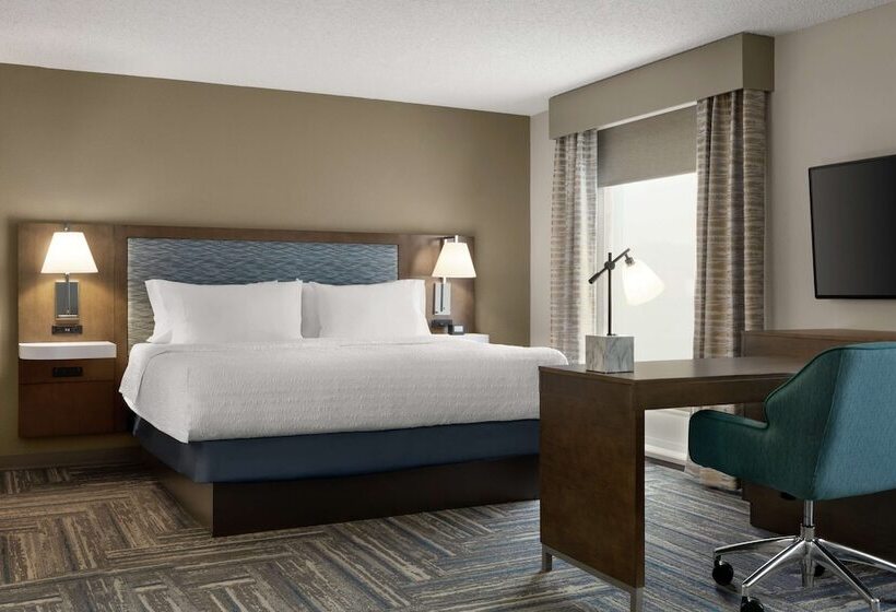스탠다드 스튜디오, Hampton Inn & Suites Salisbury/fruitland