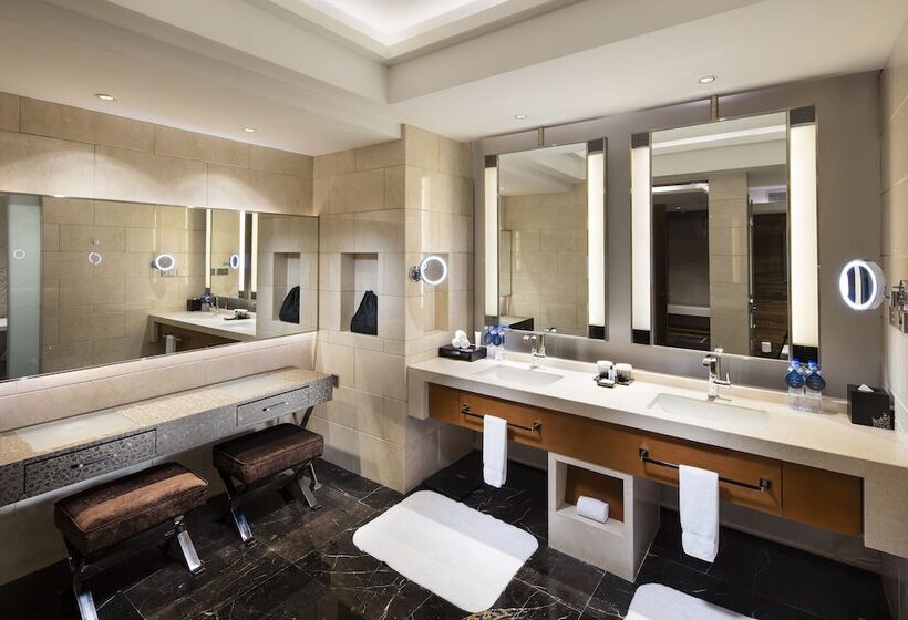 Президентский Люкс, Hilton Shijiazhuang