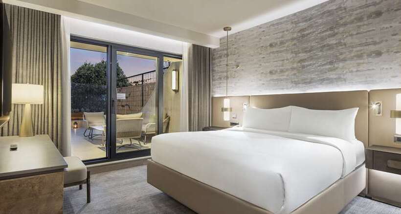 Апартаменты 1 Спальня, Hilton Shijiazhuang