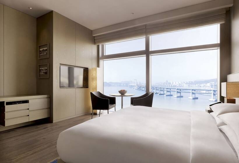 스탠다드 룸 더블 침대 바다 전망, Park Hyatt Busan