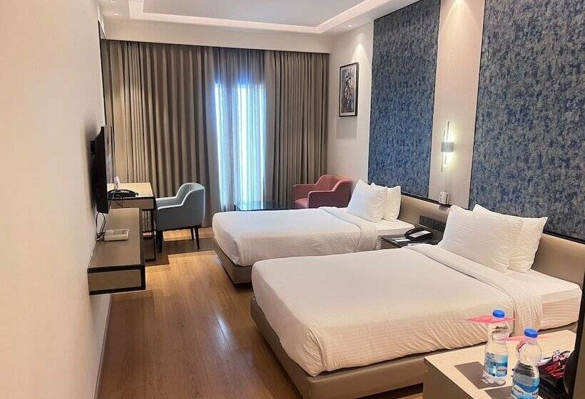 Номер Deluxe, Ramada By Wyndham Jalandhar City Center