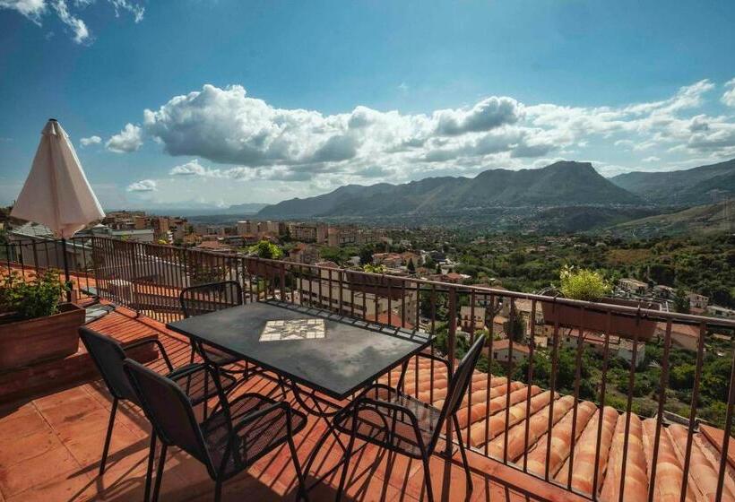 Апартаменты 3 Спальни Вид на Бассейн, Casa Rossa