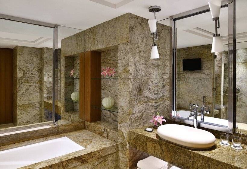 Номер Стандарт 2 Двуспальные Кровати, Bengaluru Marriott Hotel Whitefield