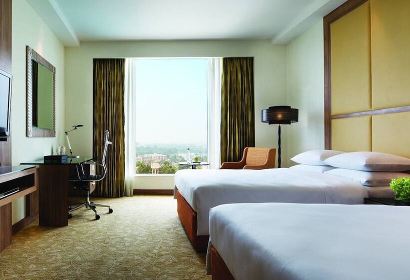 Номер Стандарт Двуспальная Кровать, Bengaluru Marriott Hotel Whitefield