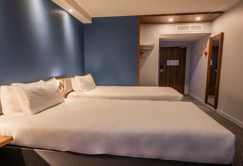 Номер Стандарт, Holiday Inn Express Dijon, An Ihg