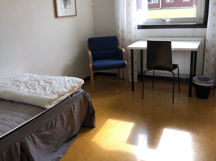 Quarto Estandar Individual Banheiro Compartilhado, Saxvikens Vandrarhem
