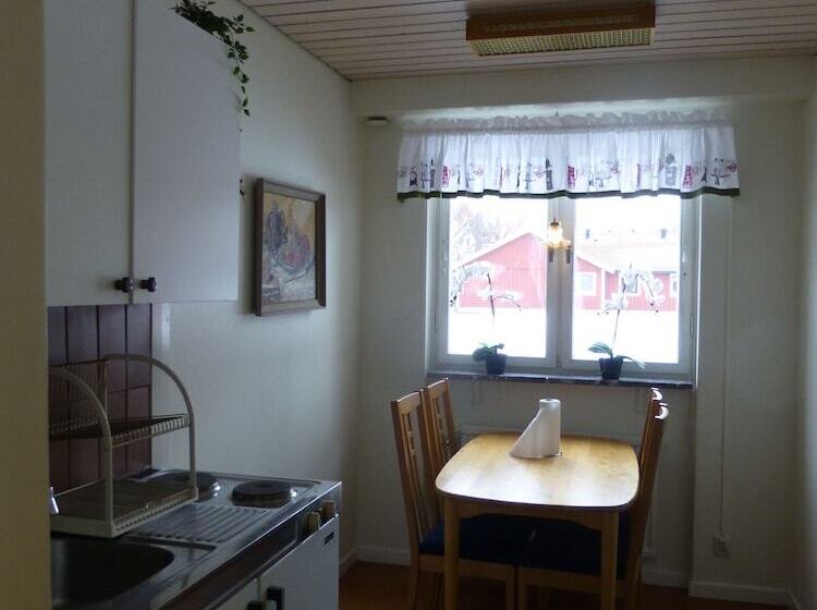 Quarto Triplo Estandar Banheiro Compartilhado, Saxvikens Vandrarhem