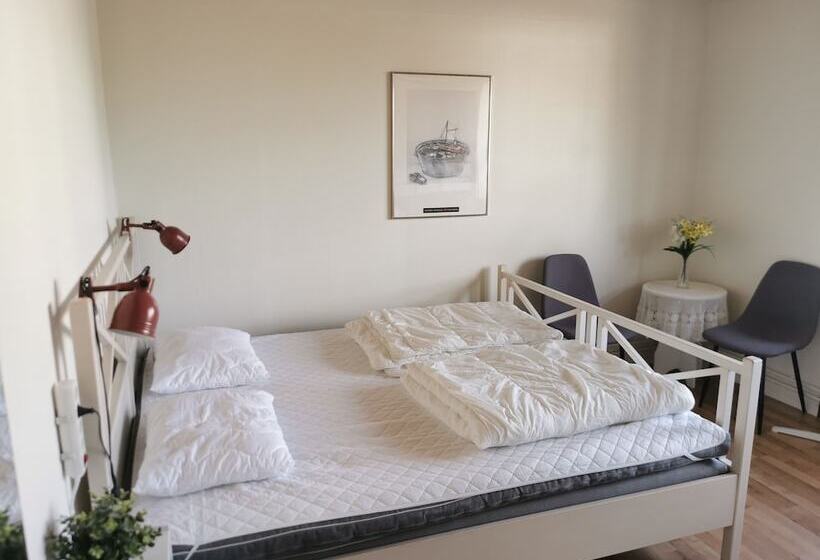 Quarto Familiar Banheiro Compartilhado, Saxvikens Vandrarhem