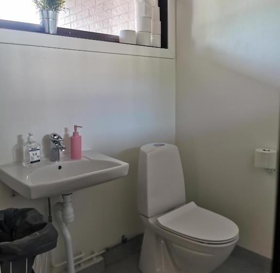 Quarto Estandar Banheiro Compartilhado, Saxvikens Vandrarhem