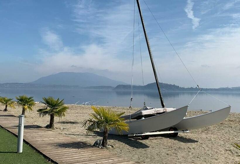 Номер Стандарт Вид на Сад, Casabella Lago Maggiore