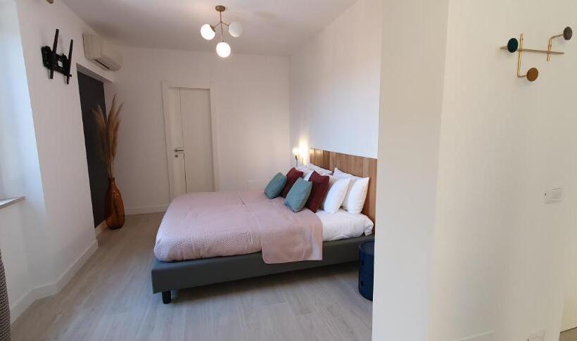 Люкс Вид на Бассейн, Villa Morro Suites