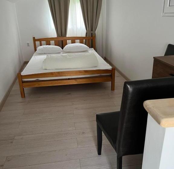 דירת שני חדרים, Casa Dintre Brazi Hunedoara
