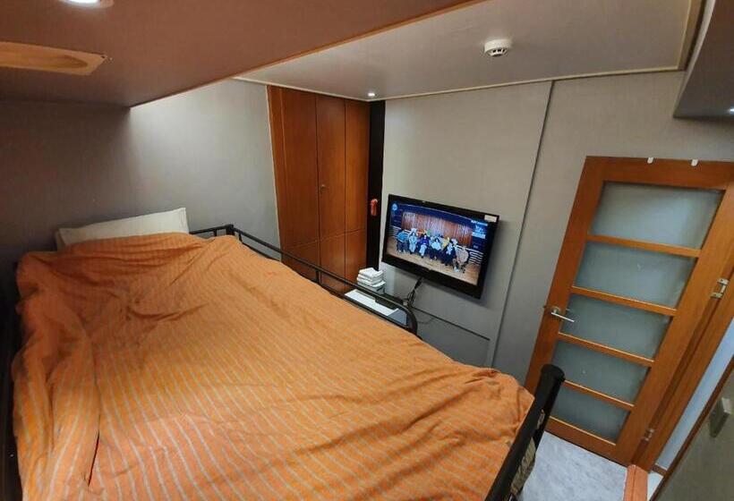 חדר אקונומי לשלושה, Dalgona Guesthouse