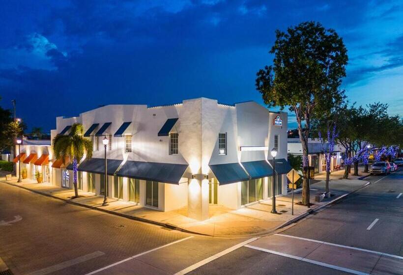 标准工作室, Sunset Inn South Miami