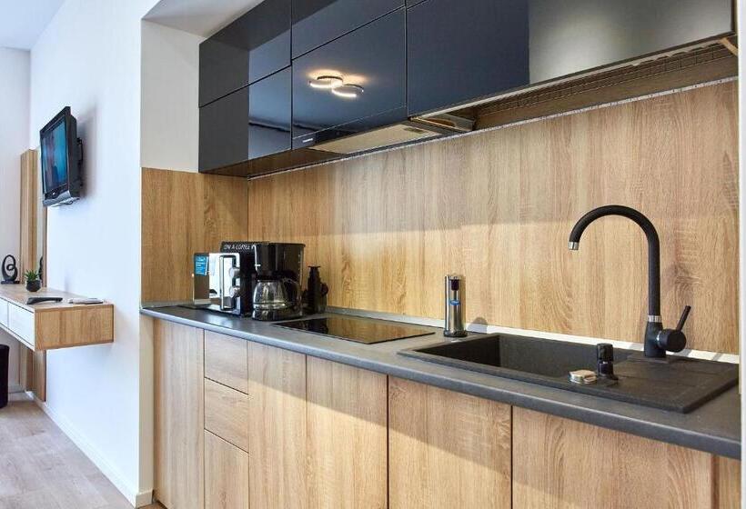 Studio Standard Lit King Size, Apartamente 2 Tomis Villa