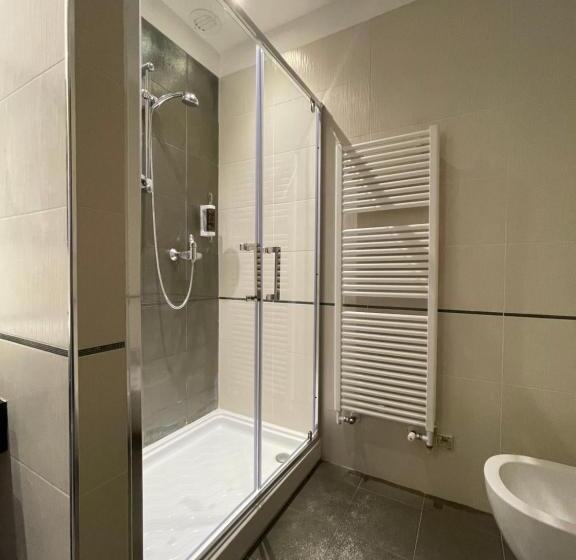 Четырехместный Номер Стандарт, Albergo Ligabue