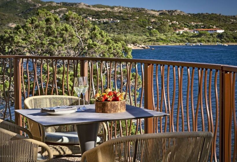 سوییت با چشم‌انداز دریا, 7pines Resort Sardinia   A Destination By Hyatt
