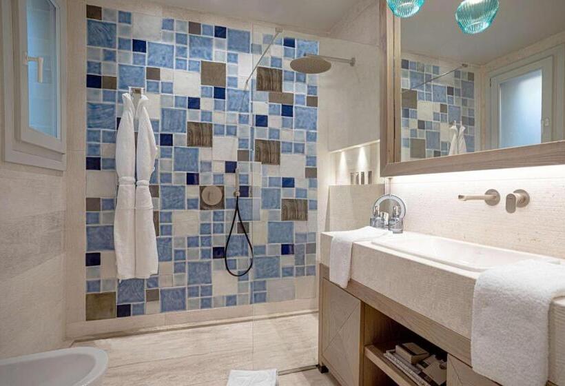غرفة قياسية سرير كينج, 7pines Resort Sardinia   A Destination By Hyatt