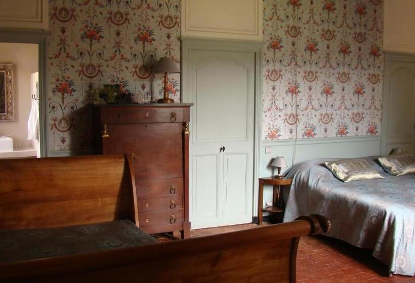 Suíte 2 Dormitórios, Château D Ozenay