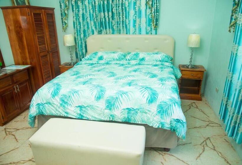 اتاق لوکس با تخت بزرگ, Dela De Rose Guest House Negril Jamaica