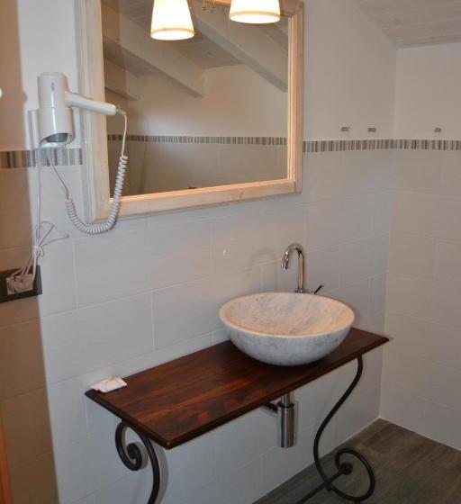 اتاق استاندارد سه نفره, B&b Residenza Marina