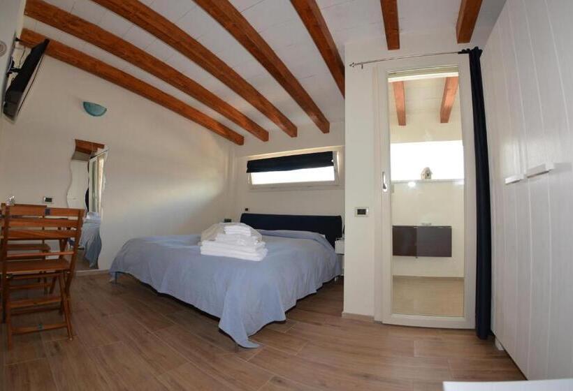 اتاق استاندارد سه نفره, B&b Residenza Marina
