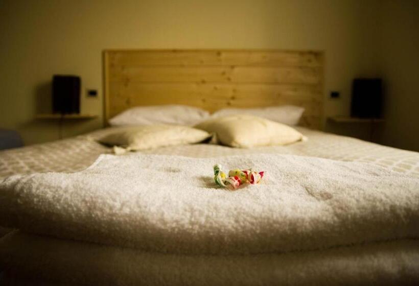 اتاق استاندارد چهار تخته, B&b Residenza Marina