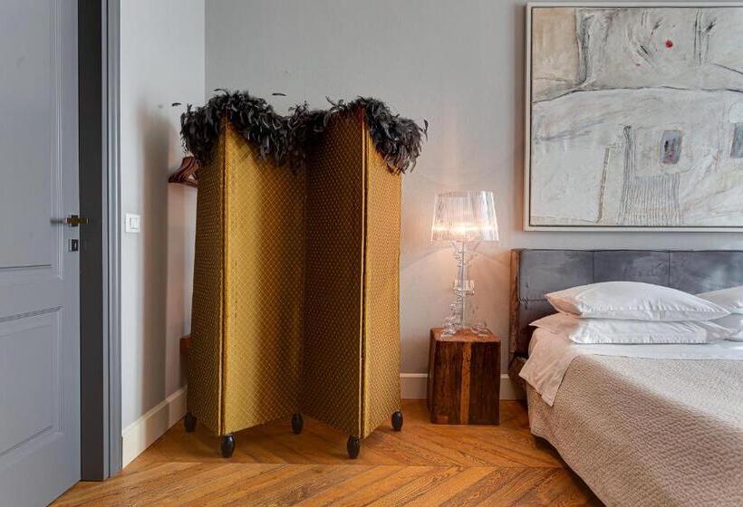 Номер Superior с Балконом, Casadodici Boutique