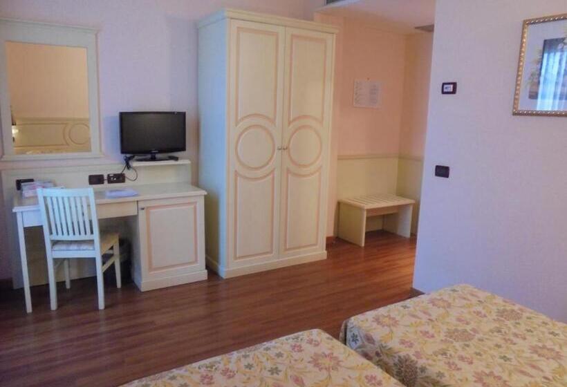 اتاق استاندارد, Plazza