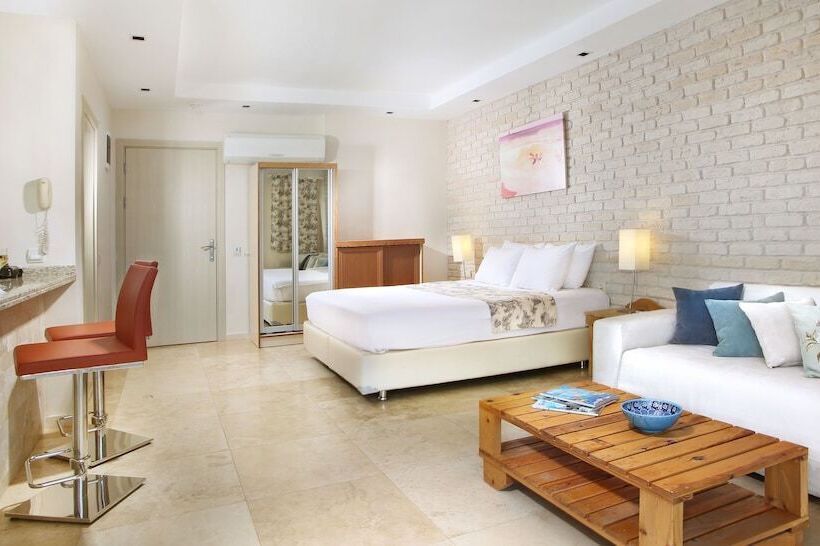 Полулюкс Вид на Море, Saylam Suites