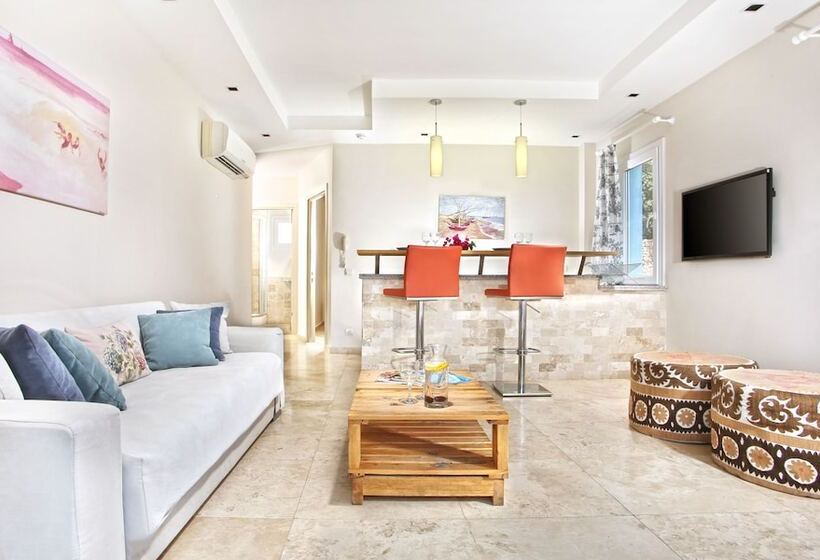 Люкс Мастер Вид на Море, Saylam Suites
