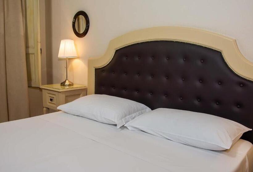 اتاق استاندارد, La Collegiata Guest House